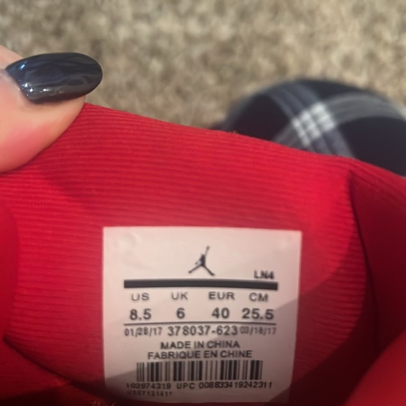 Air Jordan 11 Retro ‘Win Like 96’ Women’s Size 8.5/Eur 40. Gently used! - Picture 10 of 12